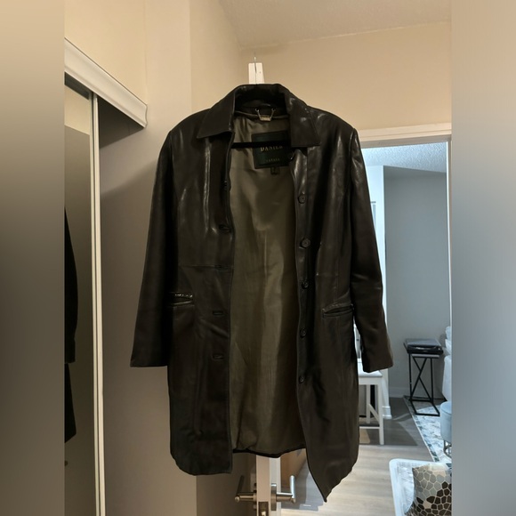Leather trench coat - Picture 1 of 6